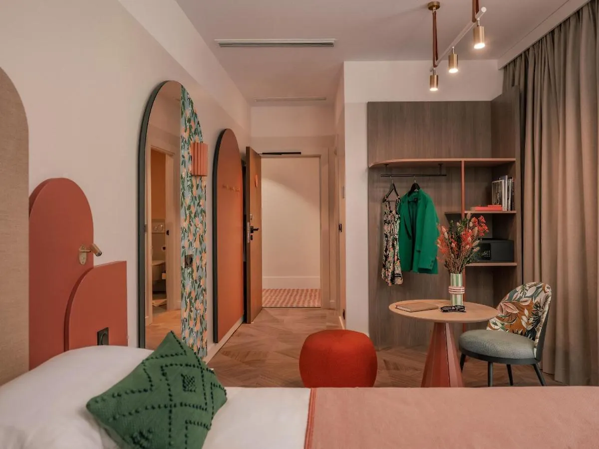 Ibis Styles Sevilla City Santa Justa 3*,