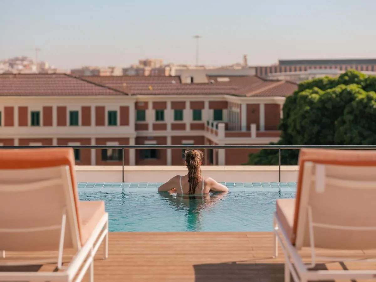 Ibis Styles Sevilla City Santa Justa 3*,