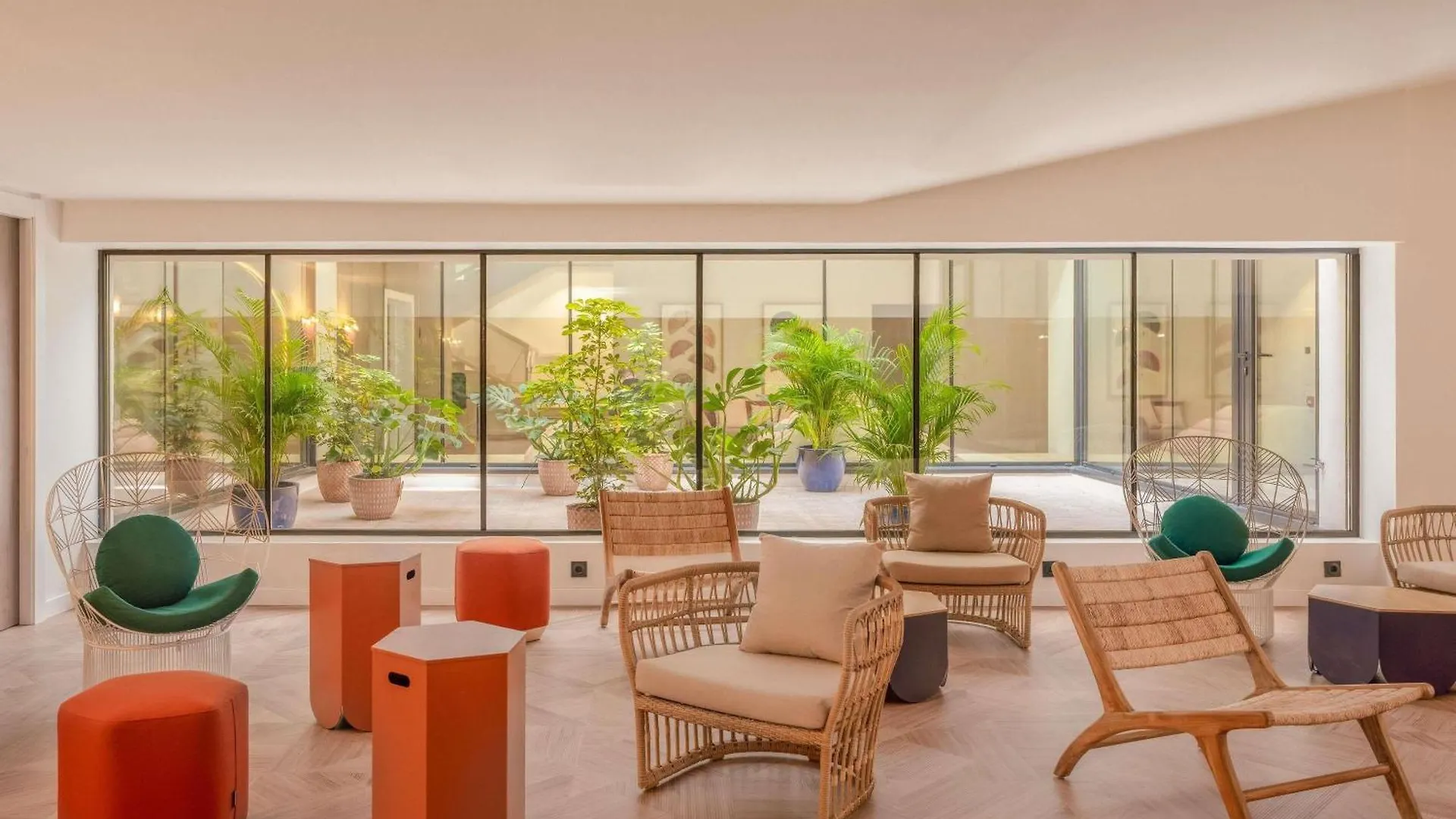 Ibis Styles Sevilla City Santa Justa