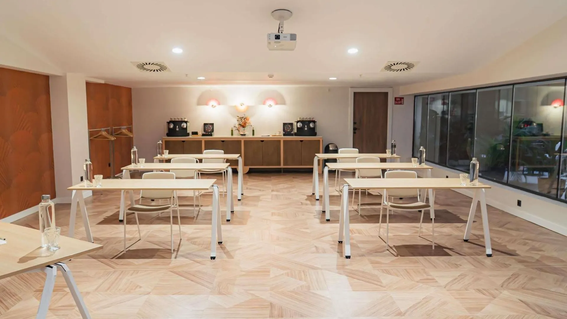 Ibis Styles Sevilla City Santa Justa