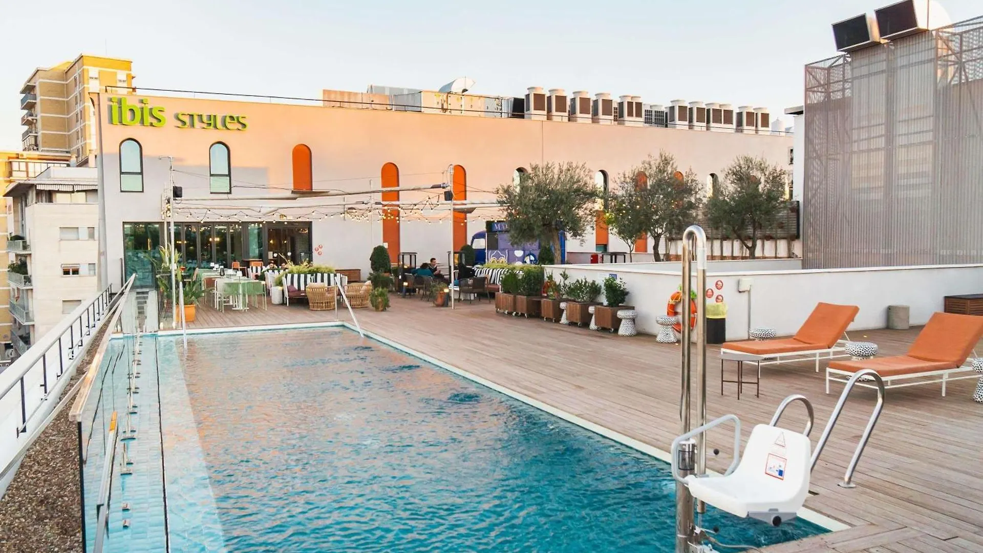 Ibis Styles Sevilla City Santa Justa