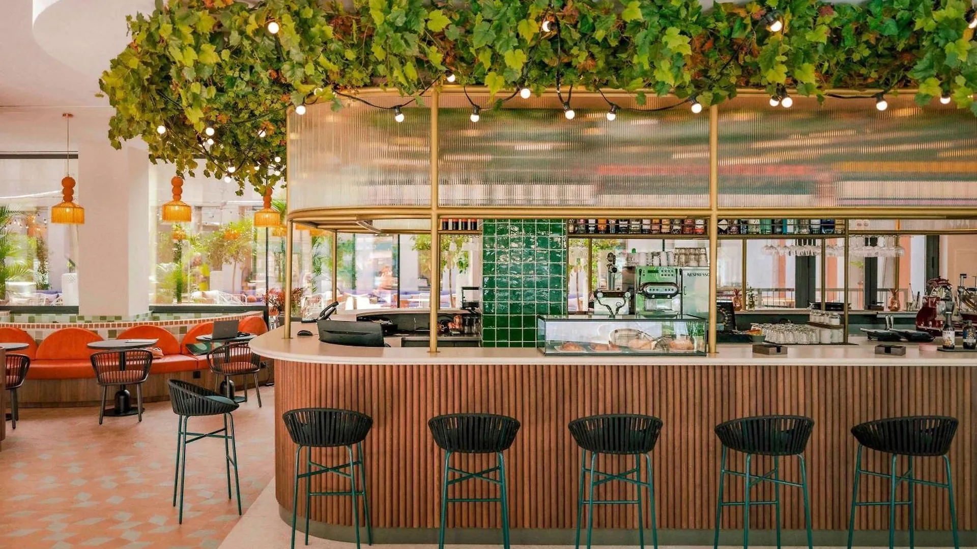 Ibis Styles Sevilla City Santa Justa 3*, Севилья